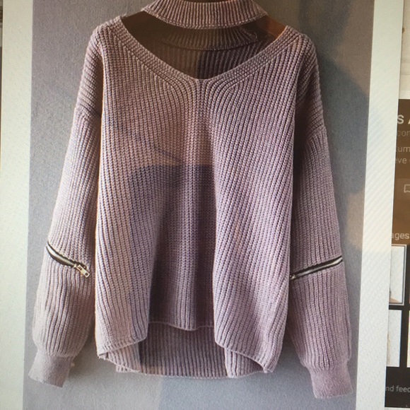 choker sweater zipper detail - Picture 2 of 3